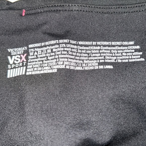 NWOT!   Victoria’s Secret Sport Medium Rise Black/White Knockout Tight - Picture 4 of 4